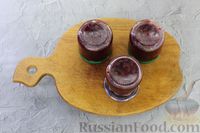 Фото приготовления рецепта: Вишнёвый чатни с имбирём, перцем чили и луком (на зиму) - шаг №15