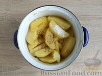 Фото приготовления рецепта: Картофельная запеканка с цветной капустой и тефтелями под соусом бешамель - шаг №14