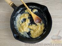 Фото приготовления рецепта: Картофельная запеканка с цветной капустой и тефтелями под соусом бешамель - шаг №21