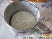 Фото приготовления рецепта: Суп с цветной капустой, грибами, рисом и сливками - шаг №4