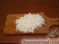 Фото приготовления рецепта: Салат "Мимоза" классический - шаг №4