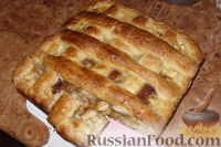 Фото к рецепту: Открытый пирог с яблоками и сливами