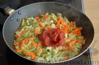 Фото приготовления рецепта: Куриный суп с малосольными огурцами - шаг №7