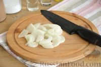 Фото приготовления рецепта: Салат с креветками, помидорами, авокадо и кукурузой - шаг №3