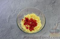 Фото приготовления рецепта: Кранц с сыром, оливками, помидорами и зелёным луком - шаг №9