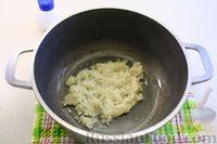 Фото приготовления рецепта: Рис с малосольными огурцами и зеленью - шаг №2