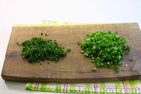 Фото приготовления рецепта: Рис с малосольными огурцами и зеленью - шаг №9