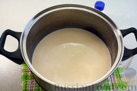 Фото приготовления рецепта: Несладкий молочный суп с ломтиками запечённого риса с сыром - шаг №14