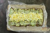 Фото приготовления рецепта: Рулетики из кабачков с крабовыми палочками, сыром и яйцами - шаг №8
