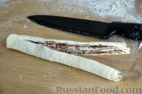 Фото приготовления рецепта: Краффины из слоёного теста, с шоколадом и корицей - шаг №7