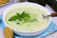 Фото к рецепту: Холодный суп со свежими и малосольными огурцами