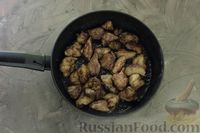 Фото приготовления рецепта: Бризоли с куриной печенью и кабачками (в духовке) - шаг №7