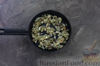 Фото приготовления рецепта: Салат "Гнездо глухаря" с ветчиной и грибами - шаг №4