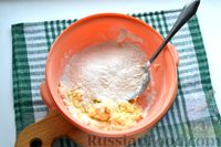 Фото приготовления рецепта: Бездрожжевые булочки на йогурте, с песочными "шапочками" - шаг №9