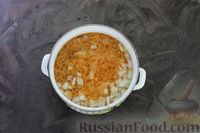 Фото приготовления рецепта: Суп со шпинатом и плавленым сыром - шаг №3