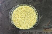 Фото приготовления рецепта: Картофельная запеканка с фаршем, помидорами, сыром и сливочным соусом - шаг №20