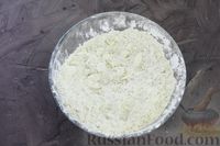 Фото приготовления рецепта: Печёные пирожки с мясом, картофелем и перепелиными яйцами, на шпажках - шаг №5