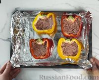 Фото приготовления рецепта: Фаршированный перец в духовке с мясом и грибами - шаг №5