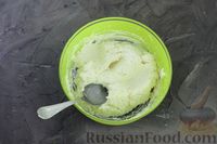 Фото приготовления рецепта: Ленивые творожные вареники с рисовой мукой и сырной начинкой - шаг №4