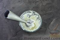 Фото приготовления рецепта: Абрикосы с начинкой из творожно-сметанного крема - шаг №6