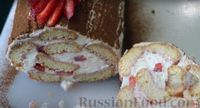 Фото приготовления рецепта: Клубничный десерт из печенья савоярди и сливочного крема - шаг №9