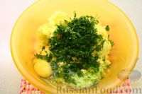 Фото приготовления рецепта: Картофельные котлеты с кабачком и сыром (в духовке) - шаг №11