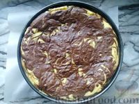 Фото приготовления рецепта: Шоколадно-кофейный творожный пирог (без муки) - шаг №18