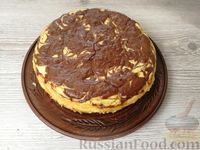 Фото приготовления рецепта: Шоколадно-кофейный творожный пирог (без муки) - шаг №19