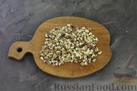 Фото приготовления рецепта: Кабачково-сырный закусочный кекс с орехами - шаг №12