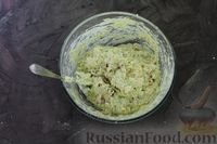 Фото приготовления рецепта: Кабачково-сырный закусочный кекс с орехами - шаг №14