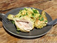 Фото приготовления рецепта: Куриные голени с рисом и консервированной фасолью (на сковороде) - шаг №11