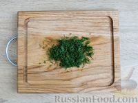 Фото приготовления рецепта: Тосты со сметанным соусом и огурцами - шаг №5