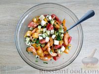 Фото приготовления рецепта: Овощной салат с абрикосами, сыром фета и оливками - шаг №15