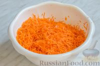 Фото приготовления рецепта: Кабачки на зиму "Тёщин язык" с морковью - шаг №3
