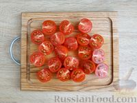 Фото приготовления рецепта: Салат из жареных помидоров и болгарского перца - шаг №5