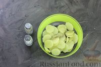 Фото приготовления рецепта: Цветная капуста, запечённая с картофелем (в рукаве) - шаг №2