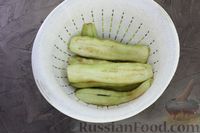 Фото приготовления рецепта: "Лапша" из баклажанов с помидорами и сливочно-сырным соусом - шаг №3