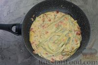 Фото приготовления рецепта: "Лапша" из баклажанов с помидорами и сливочно-сырным соусом - шаг №10