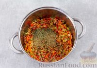 Фото приготовления рецепта: Картофельный суп с цукини, сельдереем и беконом - шаг №6