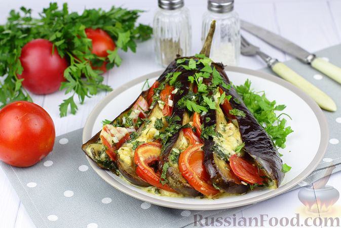 Веер из баклажанов, помидоров и сыра – кулинарный рецепт