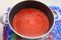 Фото приготовления рецепта: Кабачки с томатным соком (на зиму) - шаг №6