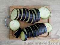 Фото приготовления рецепта: Жареные кольца баклажанов с начинкой из ветчины и сыра - шаг №2
