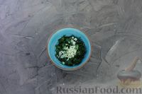 Фото приготовления рецепта: "Веер" из баклажанов с помидорами и моцареллой - шаг №5