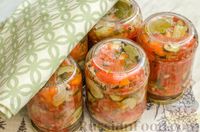 Фото приготовления рецепта: Салат из помидоров, огурцов, болгарского перца и лука (на зиму) - шаг №18