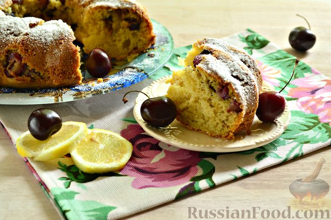 Шоколадные кексы с творожно-вишневой начинкой