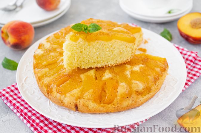 Пирог с консервированными персиками — 2 рецепта