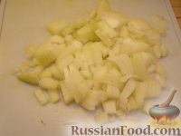 Фото приготовления рецепта: Густой гороховый суп с копченой колбасой - шаг №5