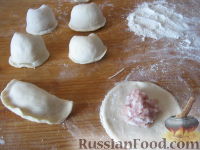 Фото приготовления рецепта: Домашние пельмени - шаг №11