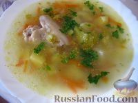 Фото к рецепту: Суп куриный с брокколи в мультиварке