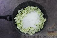 Фото приготовления рецепта: Варенье из груш с лимоном (в сковороде) - шаг №4